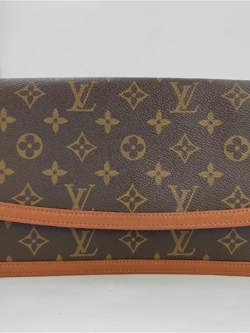 Louis Vuitton Monogram Pochette Dame Clutch with Tan Leather Trim